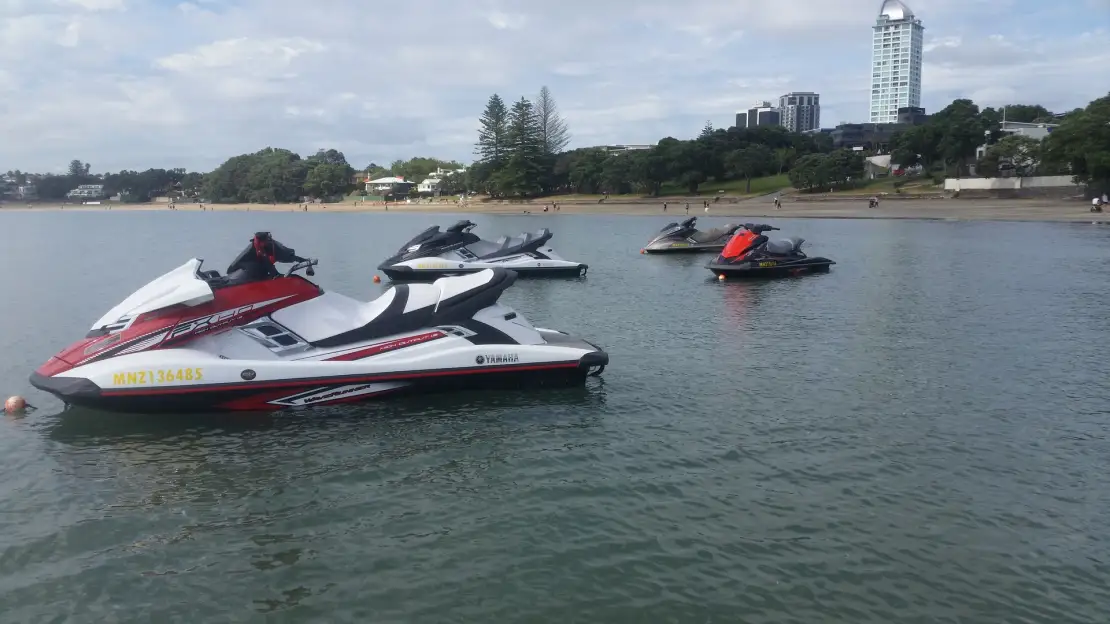 Jet skis that are for hire off Takapuna beach